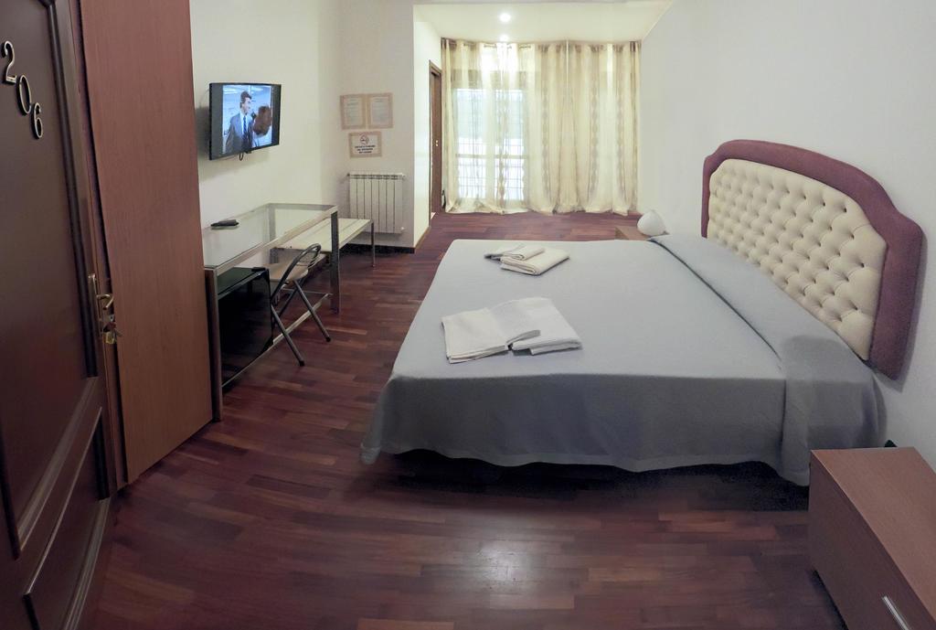 La Fiera Guesthouse Fiumicino Eksteriør bilde