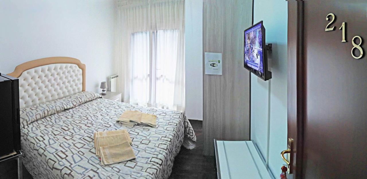 La Fiera Guesthouse Fiumicino Eksteriør bilde